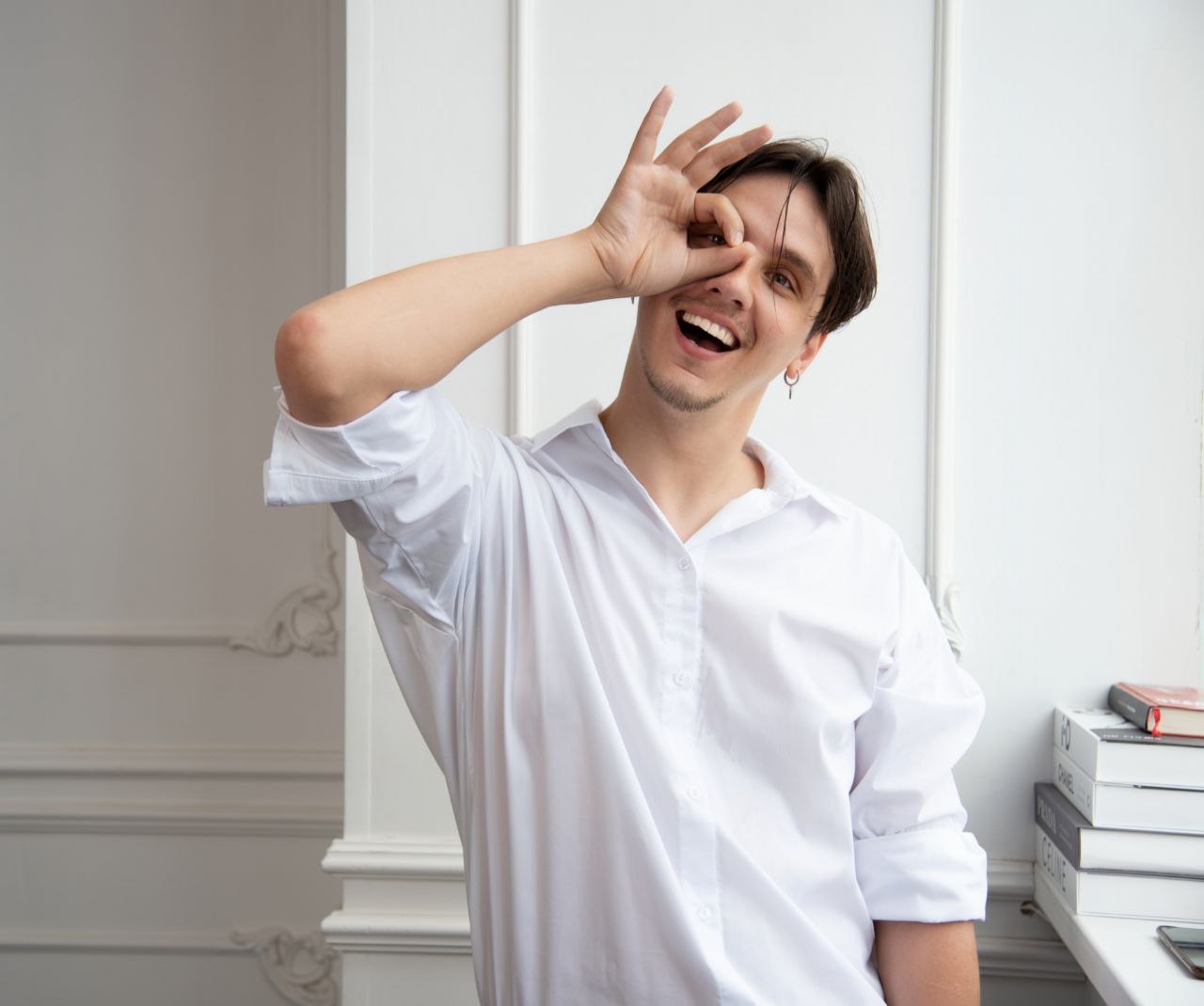 Ну и как пример. Я рос в семье с математическим уклоном, такие спокойные приличные люди, которые в свободное от работы и огорода время втыкают в телик: