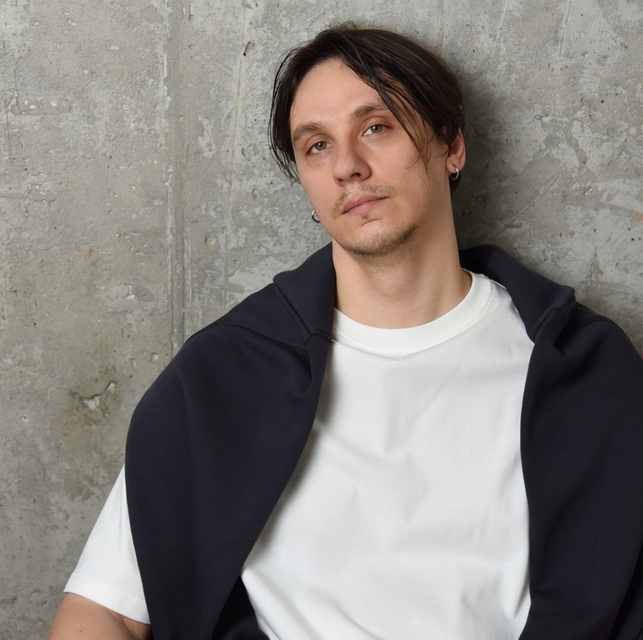 Если искать минусы, то найдешь минусы: