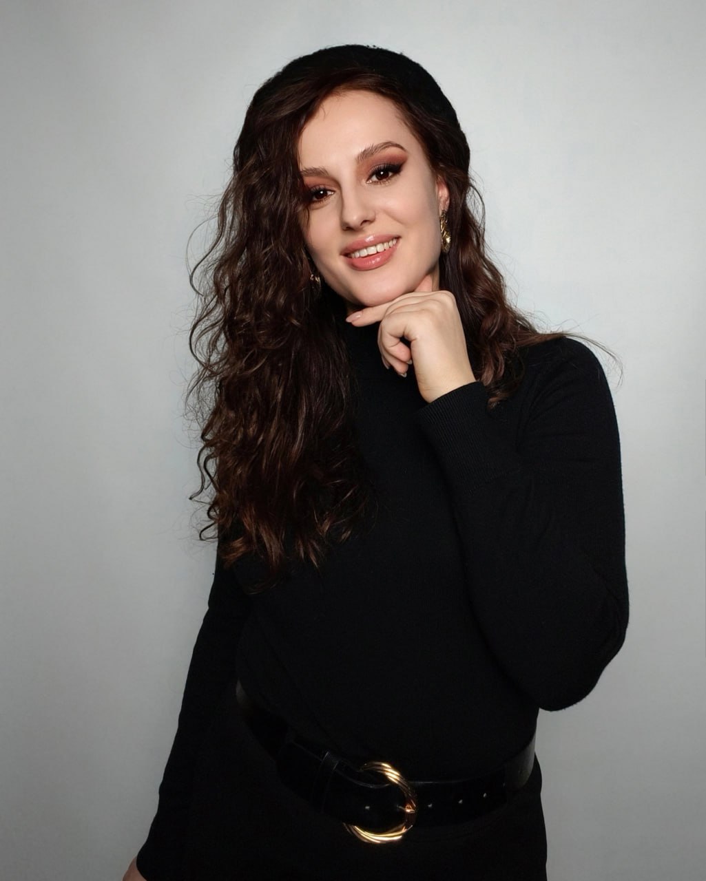 Лена @lena_think, с днюшкой тебя, любимая 😌