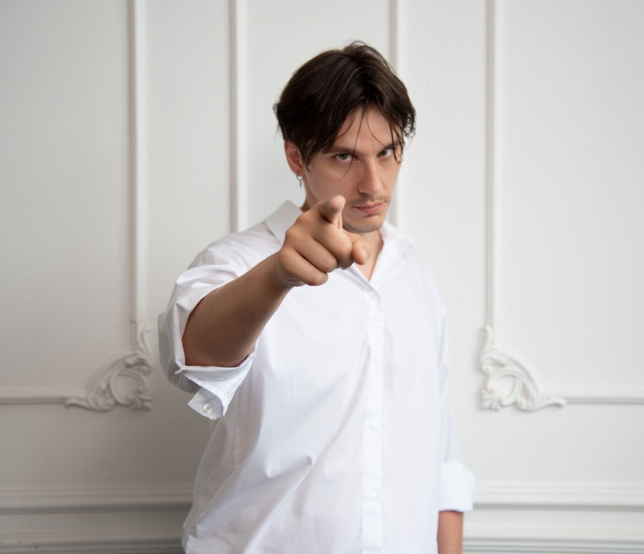 Ты думаешь, что кроме услуг тебе нечего продавать: